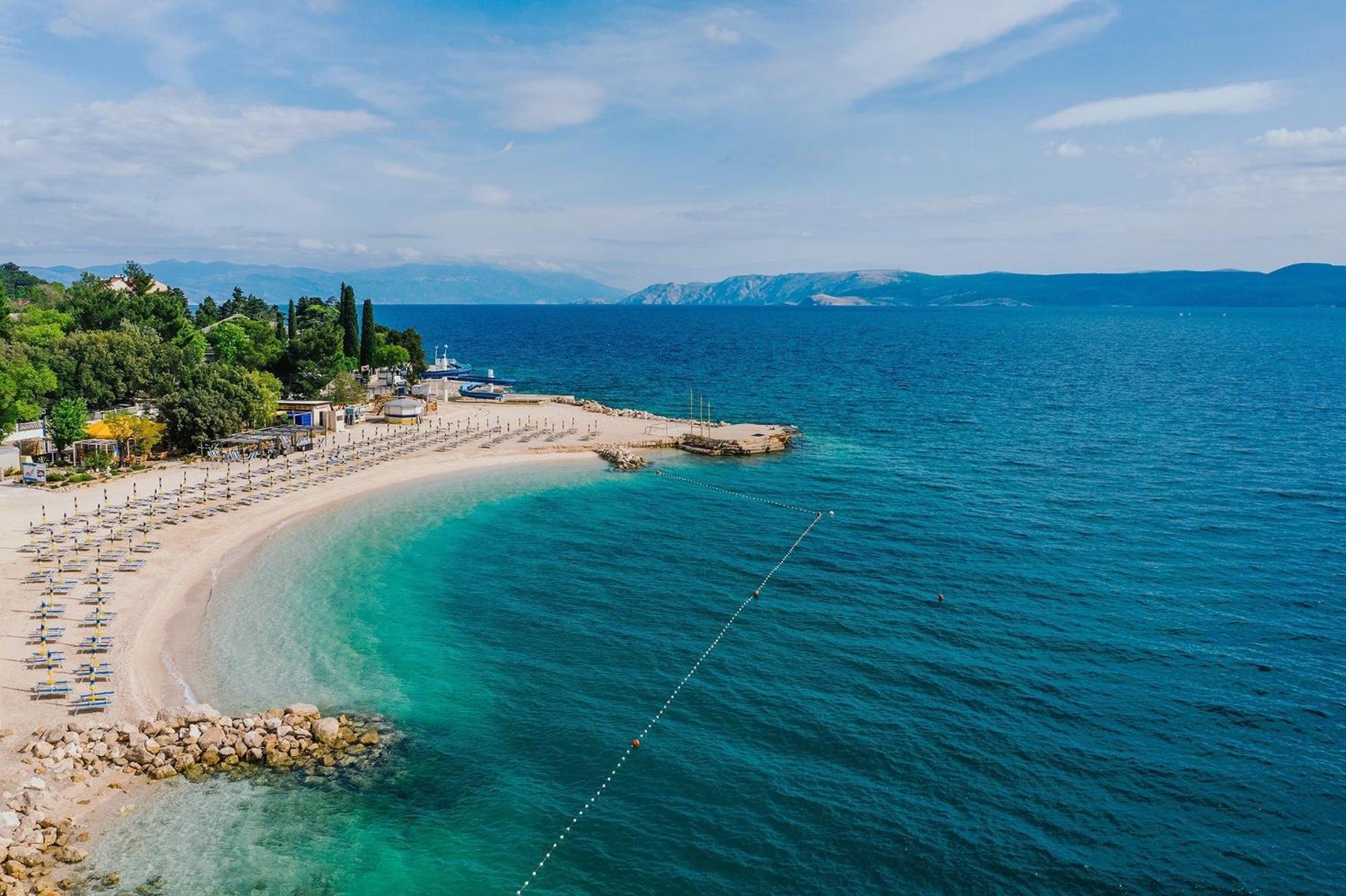 Apartments By The Sea Selce, Crikvenica - 2372 エクステリア 写真